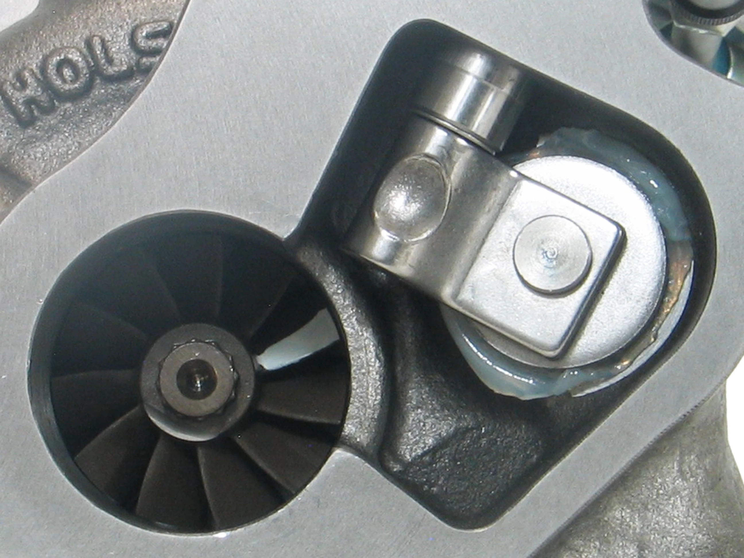 NEW OEM Holset HE200WG Turbo Cummins Industrial QSF 3.8L Engine 3797479 3797478 - Image 4